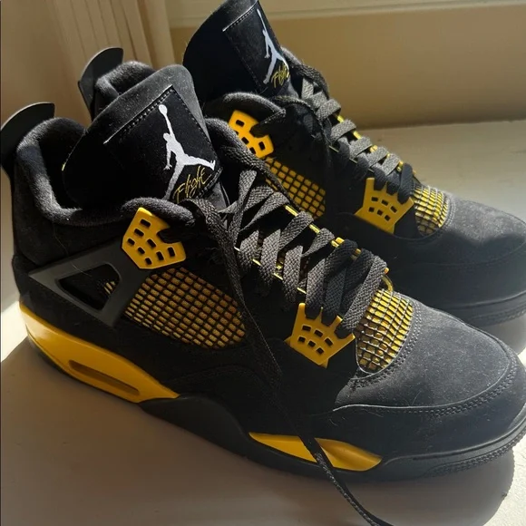Jordan | Shoes | Air Jordan 4 Metro Thunder Sneakers In  display picture 1